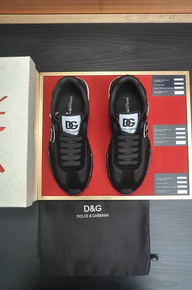 DC Shoes Black White Low-Top Suede-and-Synthetic Upper Lifestyle Sneakers 2