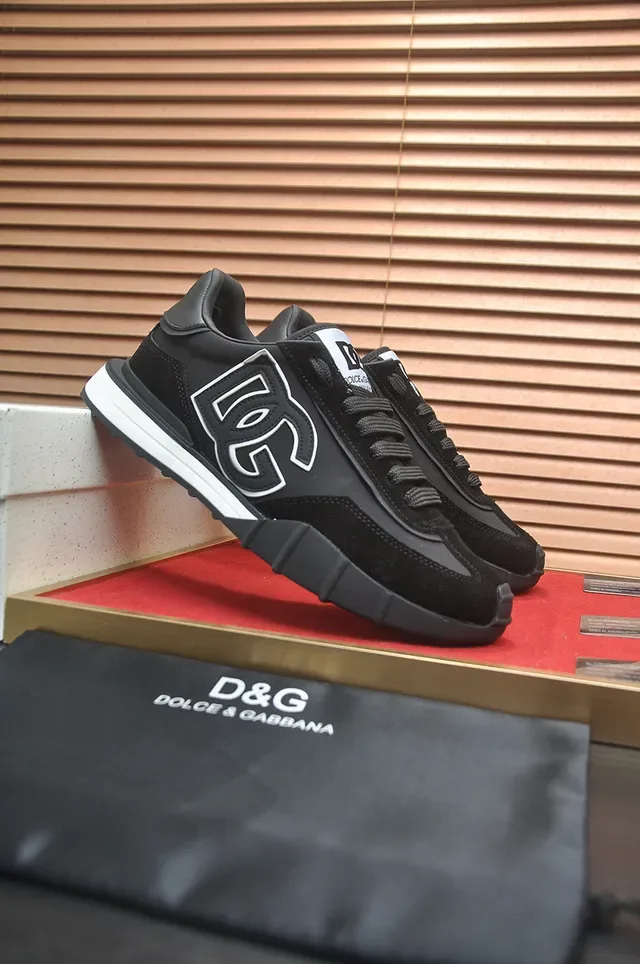 DC Shoes Black White Low-Top Suede-and-Synthetic Upper Lifestyle Sneakers 3