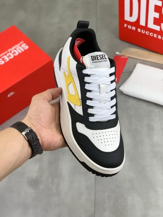 Diesel S-CLEVER White Black Color-Blocked Perforated Toe Lifestyle Sneakers 1
