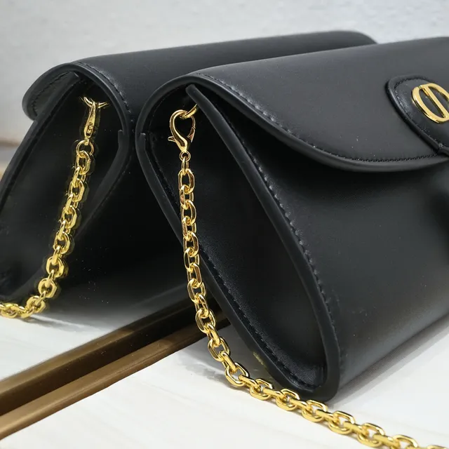 Dior 30 Montaigne Mini White Structured Chain Bag 14