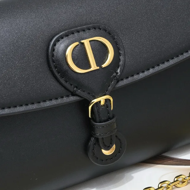 Dior 30 Montaigne Mini White Structured Chain Bag 17