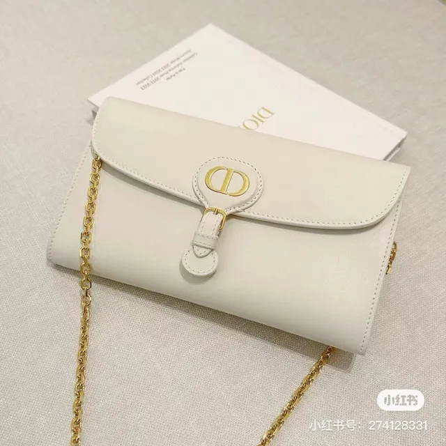 Dior 30 Montaigne Mini White Structured Chain Bag 21