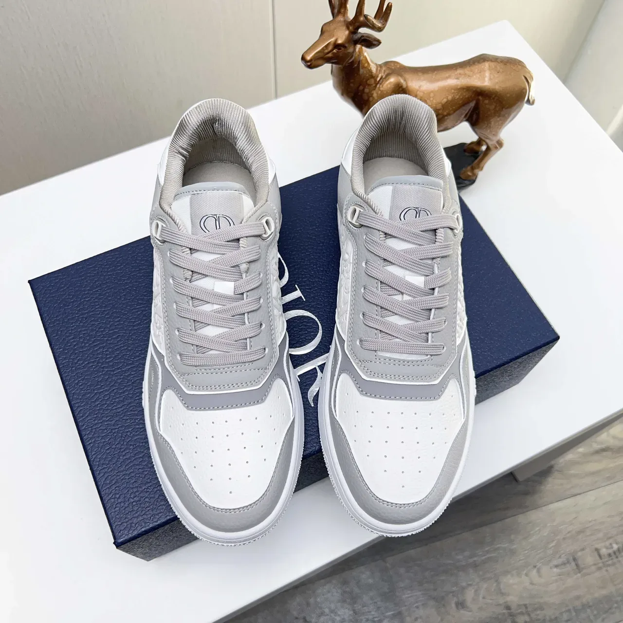 Dior B22 أحذية رياضية lifestyle أبيض رمادي low-top منقوشة لوحة مائلة 4
