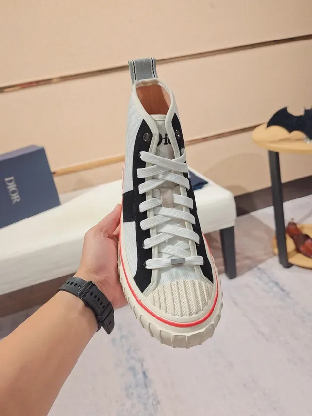 Dior B23 White and Black Canvas High-Top Lifestyle Sneakers 5