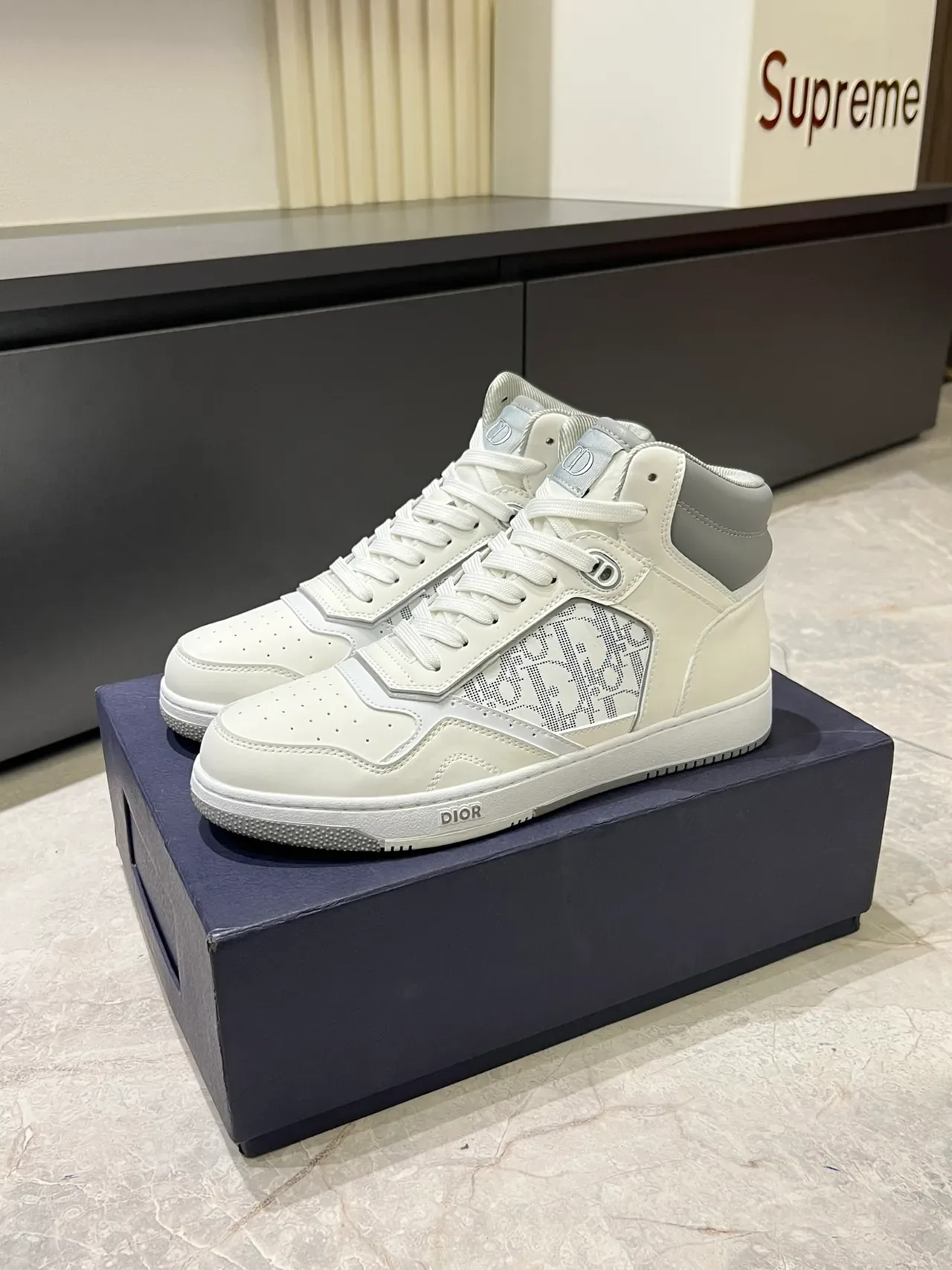 Dior B23 White and Gray Monogram High-Top Lifestyle Sneakers 4