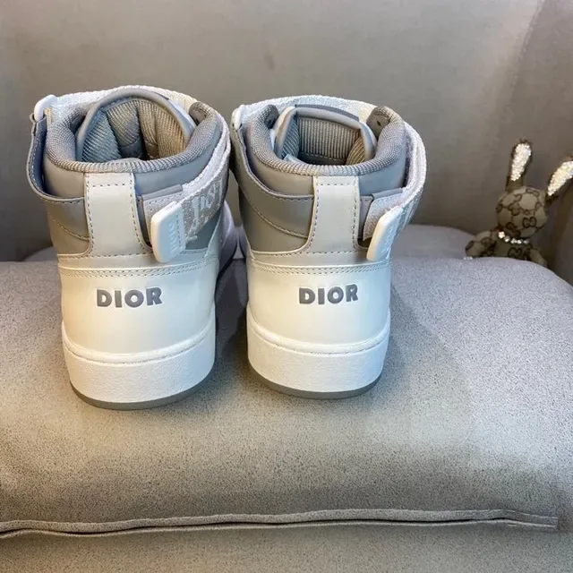 Dior B23 White and Gray Monogram High-Top Lifestyle Sneakers 4