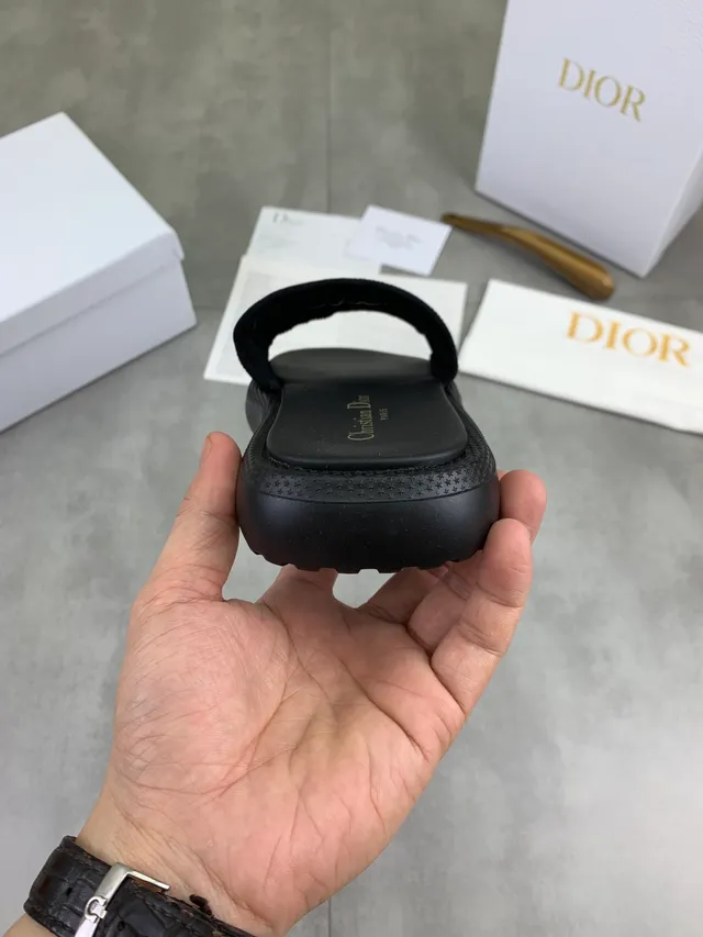 Dior B27 Black Embossed Logo Slide Slippers 3