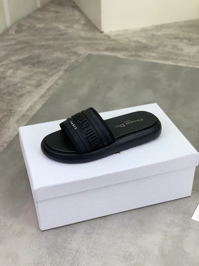 Dior B27 Black Embossed Logo Slide Slippers 4