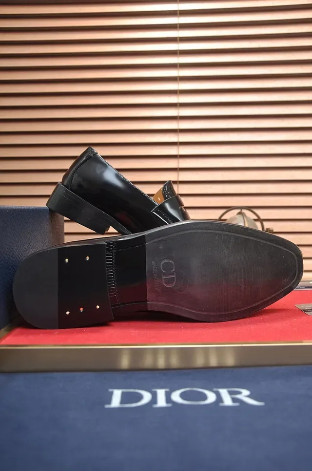 Dior Black Beige Patent Leather Crocodile-Embossed Strap Loafer 3
