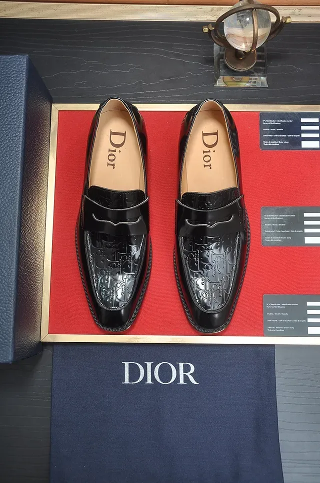 Dior Black Beige Patent Leather Crocodile-Embossed Strap Loafer 5