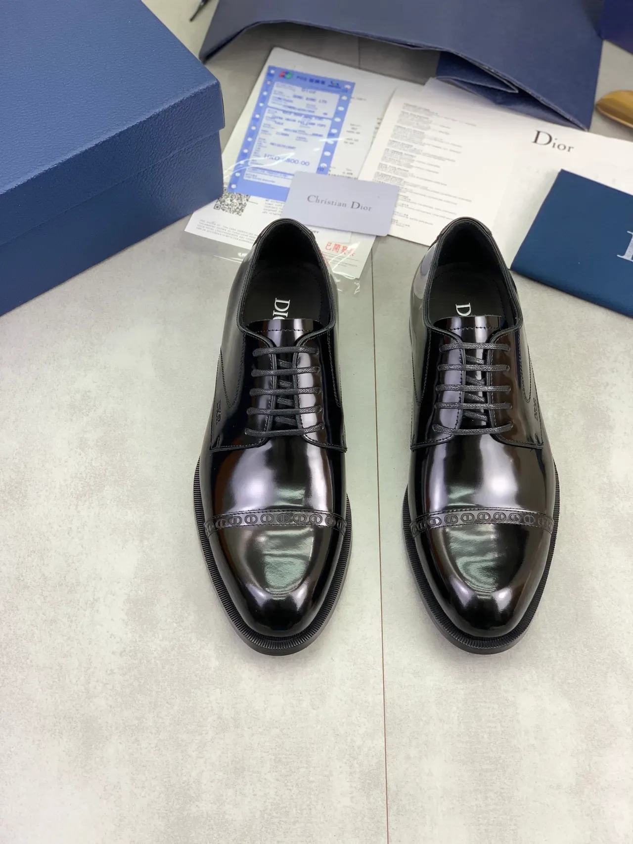Dior Chaussures Oxford Noir avec Finition Glossy Patent-Like et Cap Toe 5