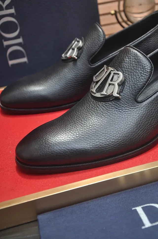 Dior Black Navy Pebbled Leather Metal CD Logo Hardware Loafer 2