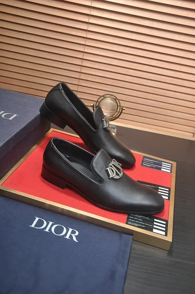 Dior Black Navy Pebbled Leather Metal CD Logo Hardware Loafer 4