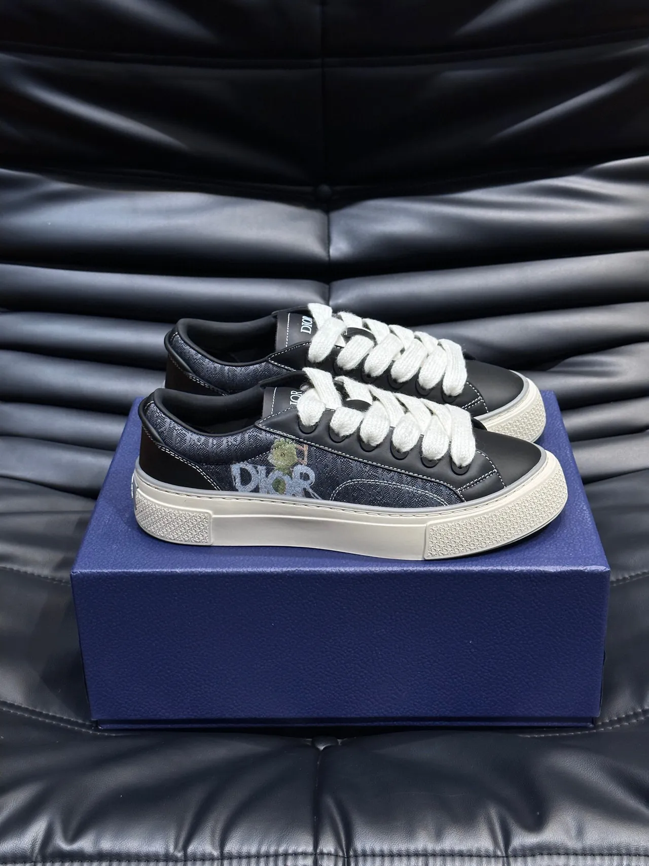 Dior Black White Low-Top Leather Upper Lifestyle Sneakers 3