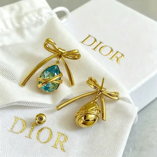 Dior Bow Motif Teardrop Crystal Drop Earrings 3