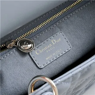Dior Bordeaux Or Matelassé Cannage Cuir Charme Chaîne Embellissement Sac Tote 3