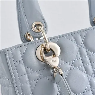 Dior Bordeaux Or Matelassé Cannage Cuir Charme Chaîne Embellissement Sac Tote 7