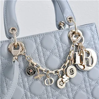 Dior Bordeaux Or Matelassé Cannage Cuir Charme Chaîne Embellissement Sac Tote 9