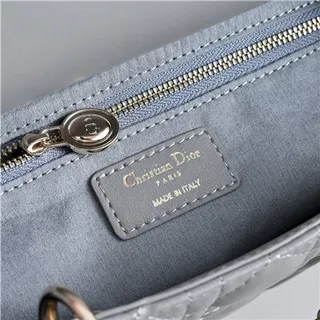 Dior Bordeaux Or Matelassé Cannage Cuir Charme Chaîne Embellissement Sac Tote 12