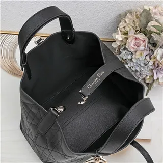 Dior Bolsa Tote de Couro com Alça Superior em Borgonha com Acabamento Quilted Cannage 2