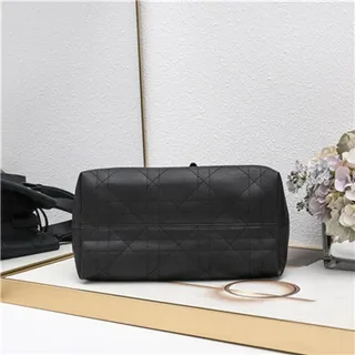 Dior Bolsa Tote de Couro com Alça Superior em Borgonha com Acabamento Quilted Cannage 5