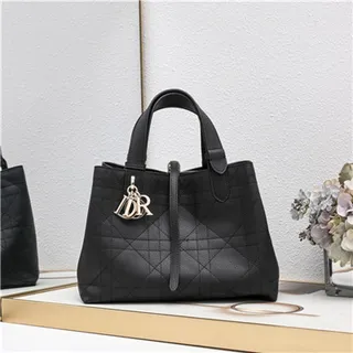 Dior Bolsa Tote de Couro com Alça Superior em Borgonha com Acabamento Quilted Cannage 8