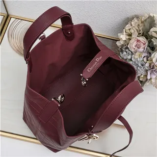 Dior Bolsa Tote de Couro com Alça Superior em Borgonha com Acabamento Quilted Cannage 11