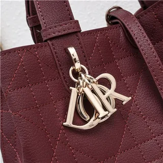 Dior Bolsa Tote de Couro com Alça Superior em Borgonha com Acabamento Quilted Cannage 18