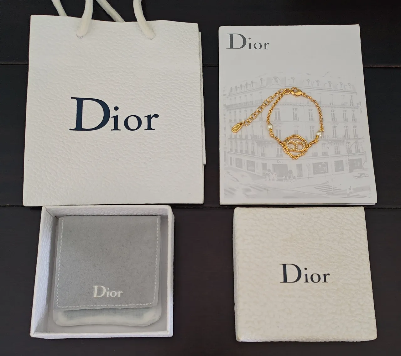 Dior bracelet à chaîne dorée et blanche avec accents de perles 3