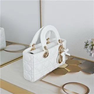 Dior Lady Dior Bourgogne Matelassé Cannage Anses Supérieures Cabas 8