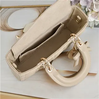 Dior Lady Dior Bourgogne Matelassé Cannage Anses Supérieures Cabas 12