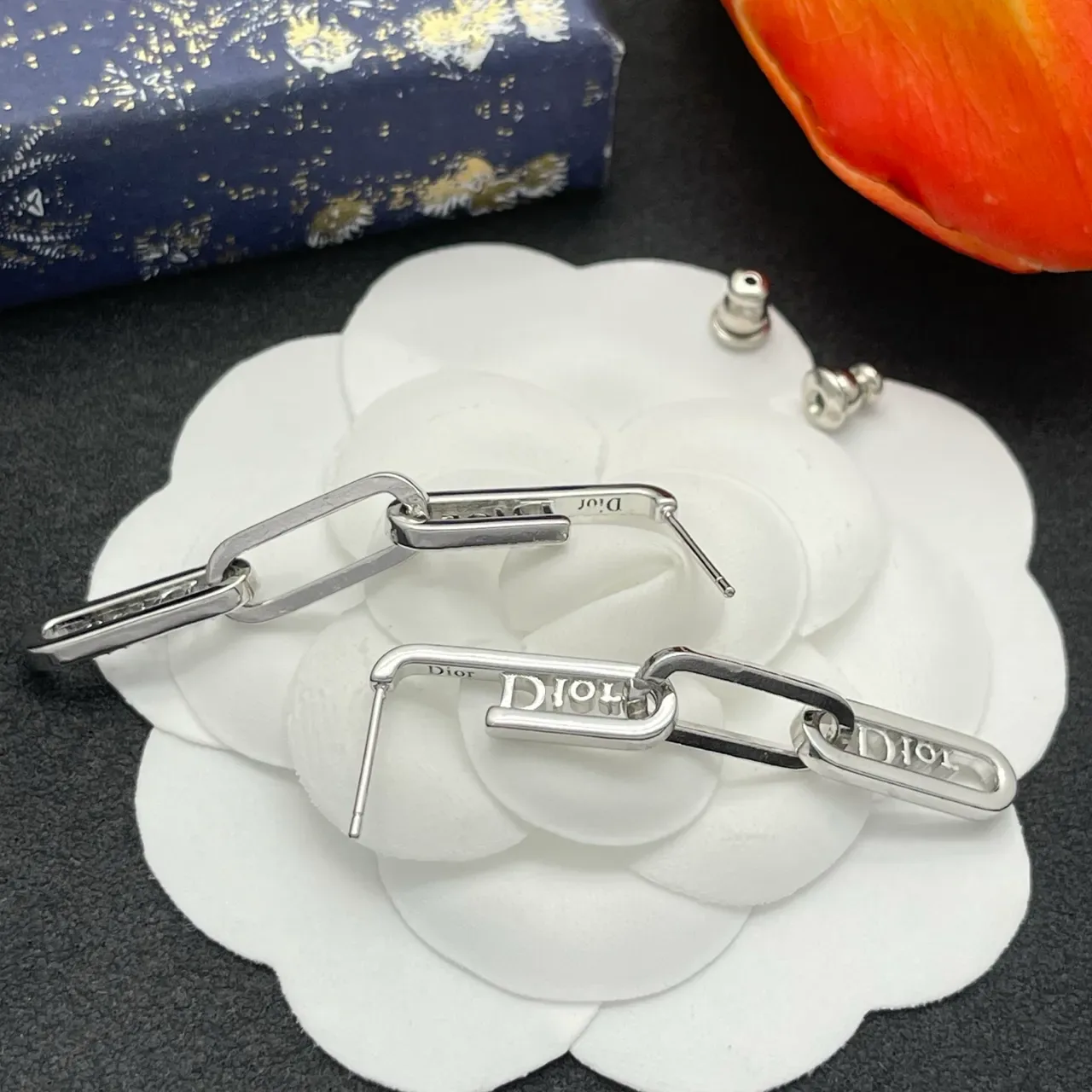 Dior Link Crystal-Embellished Logo Chain Earrings 3