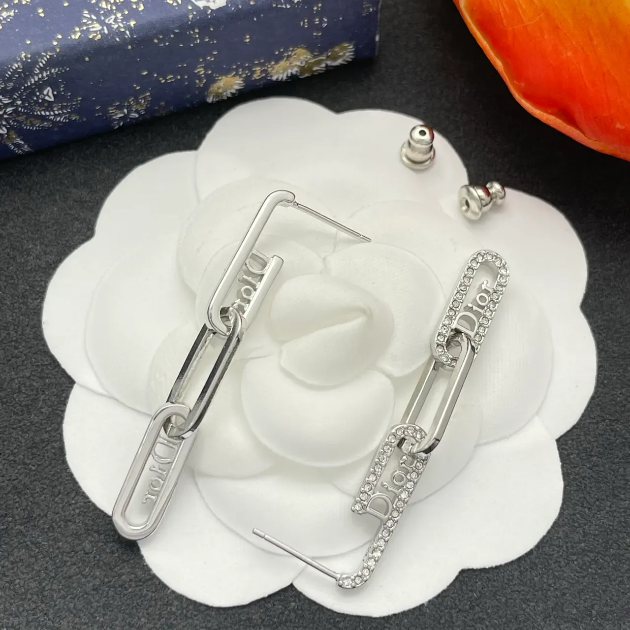 Dior Link Crystal-Embellished Logo Chain Earrings 4