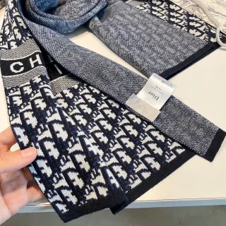 وشاح Dior مونوجرام أوبليك بحري وأبيض كشمير