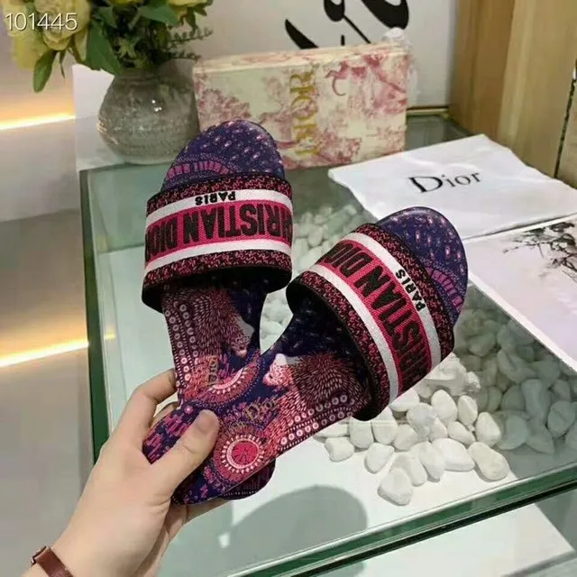 Dior গোলাপি বেগুনি মুদ্রিত ম্যান্ডালা সোল ওয়াইড ব্র্যান্ডেড স্ট্র্যাপ স্লিপার্স 4