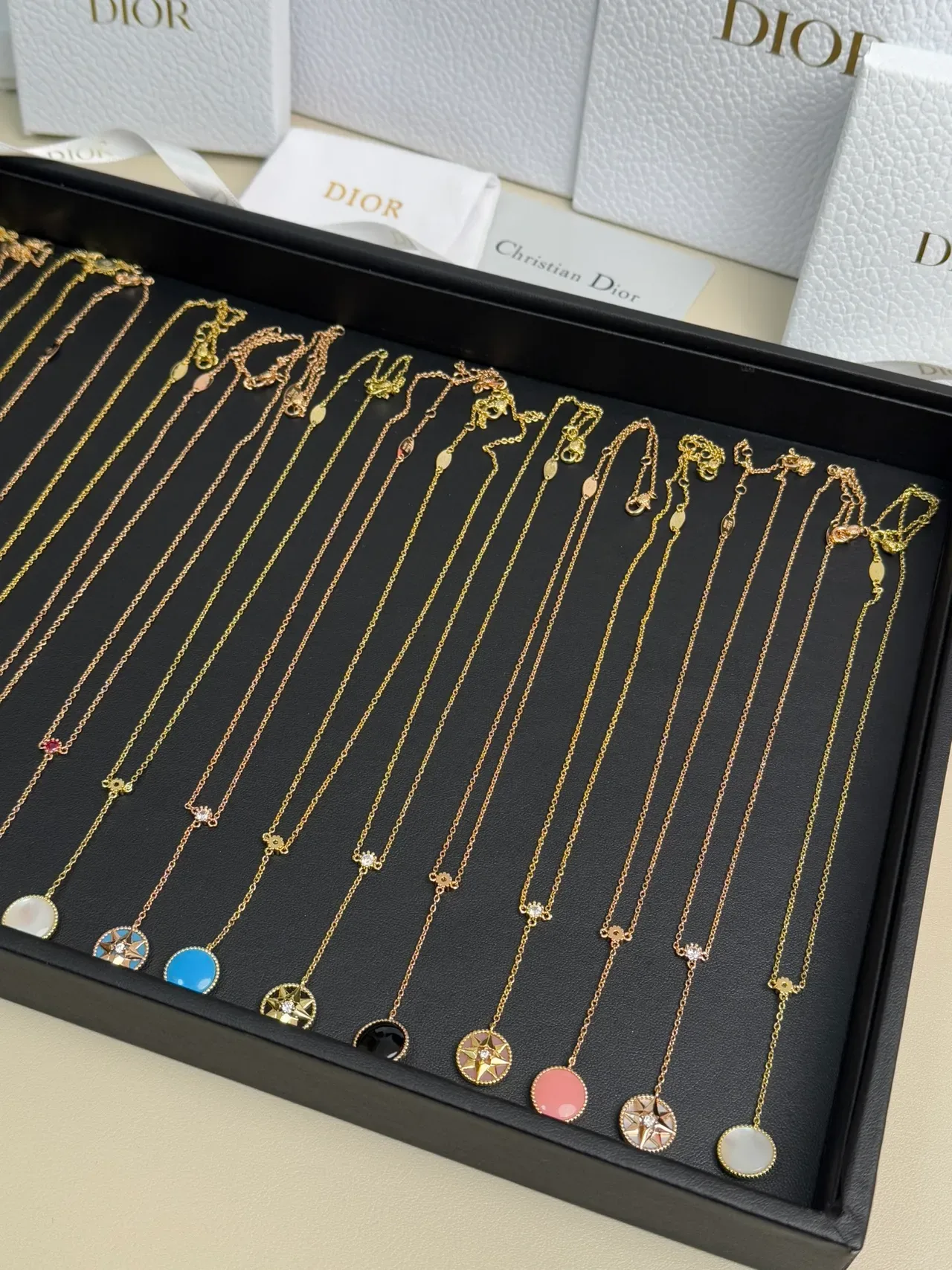 Dior Rose des Vents Colares Pendentifs de Esmalte e Gemas de Tom Dourado 2