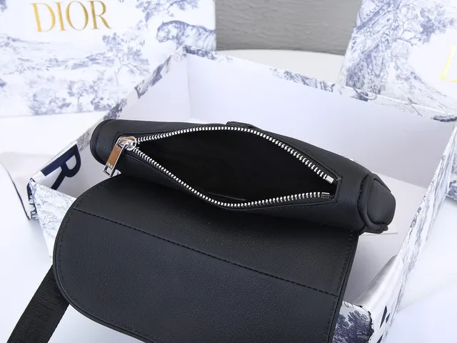 Dior Saddle Black Silver Structured Silhouette Smooth Material Saddle Bag 3