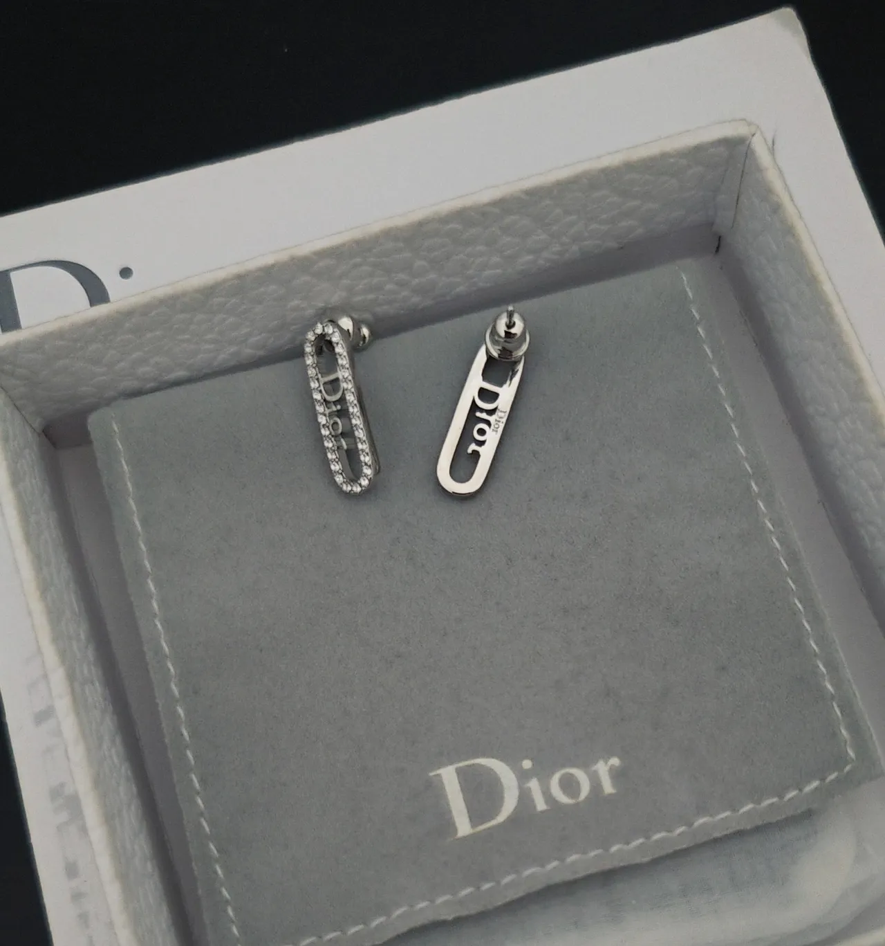 Dior রূপালী ধূসর Pavé-Set Logo-Embellished কানের দুল 2