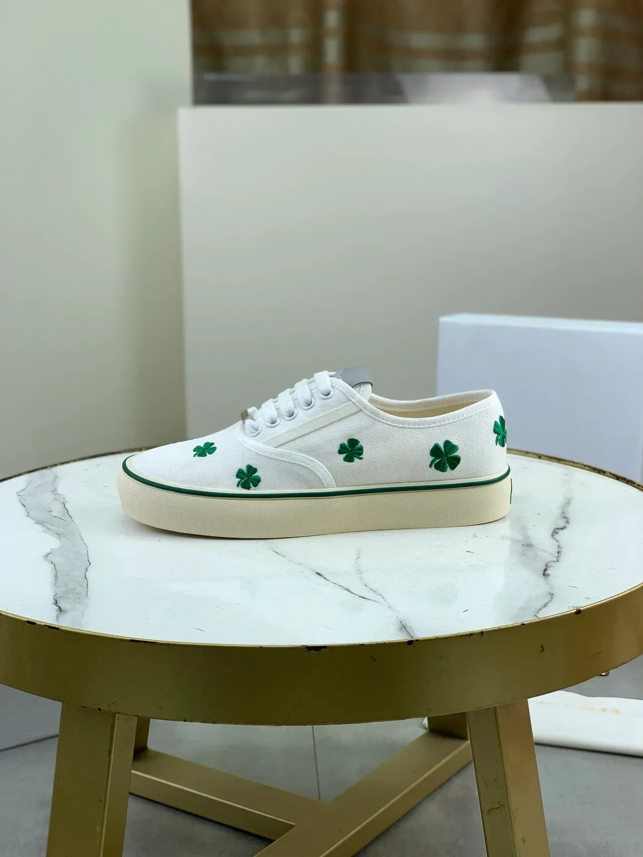 Dior White Green Canvas Upper Embroidered Four-Leaf Clover Motifs Lifestyle Sneakers 5