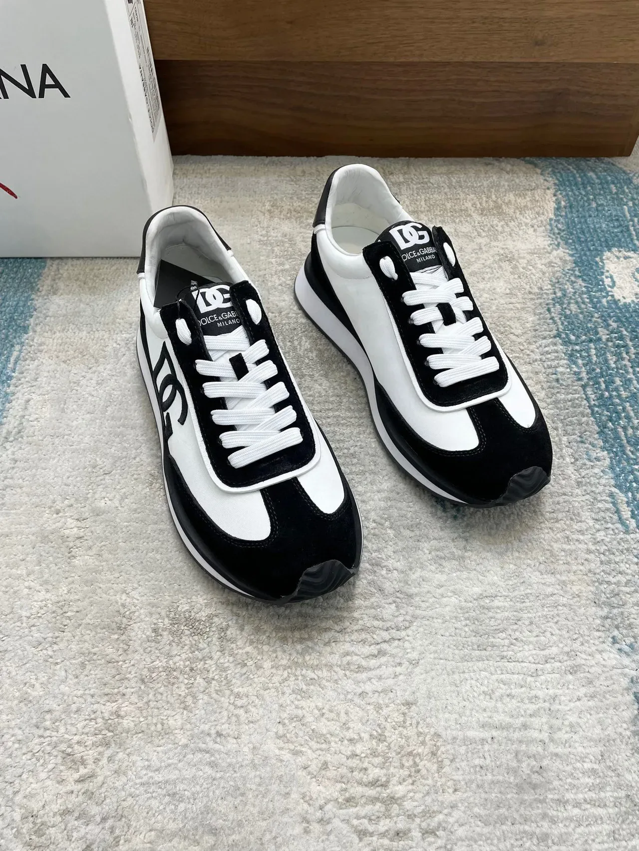 Dolce &amp; Gabbana Preto e Branco DG Monogram Tênis Lifestyle 7