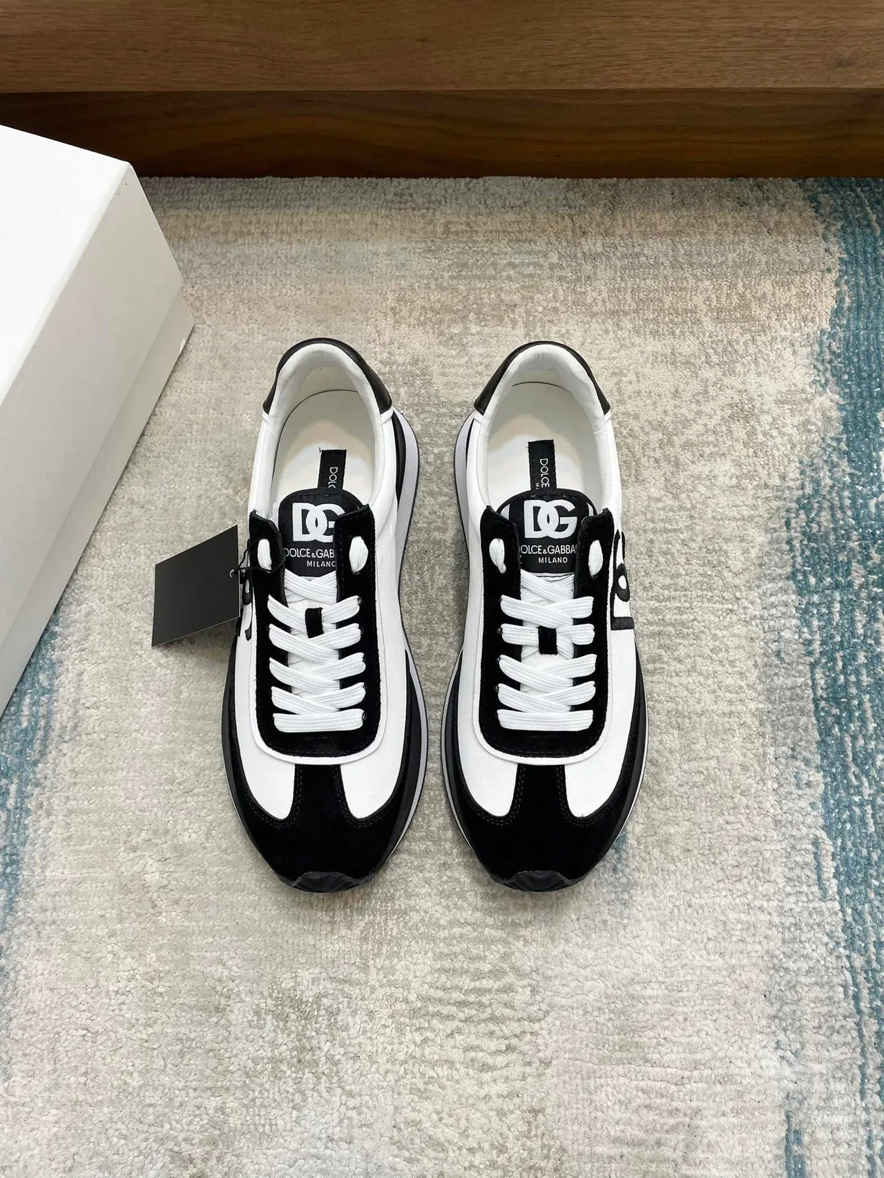 Dolce &amp; Gabbana Preto e Branco DG Monogram Tênis Lifestyle 9