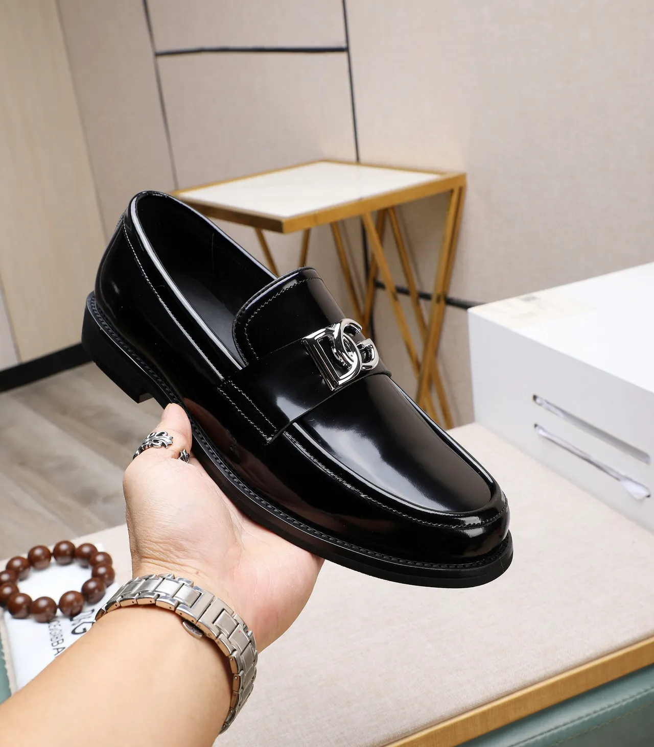 Dolce & Gabbana Noir Argent Cuir patenté brillant métal DG logo boucle mocassin 5