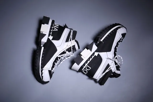 Dolce & Gabbana baskets chunky noir et blanc à tige haute 3