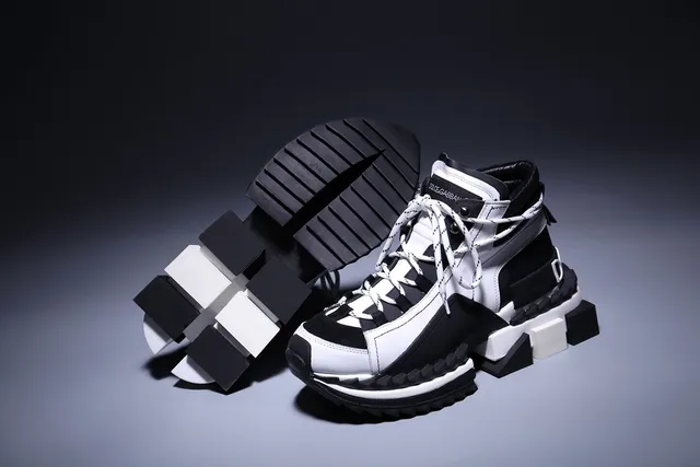 Dolce & Gabbana baskets chunky noir et blanc à tige haute 5