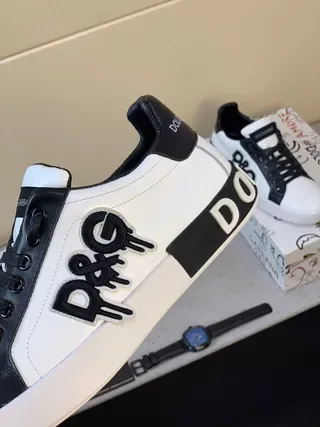 Dolce & Gabbana D&G Graffiti Logo Sneakers Lifestyle Blanc et Noir 7
