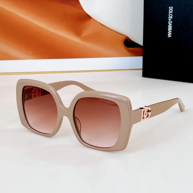 Dolce & Gabbana Black Gold Square Oversized Frame Acetate Construction Sunglasses 3