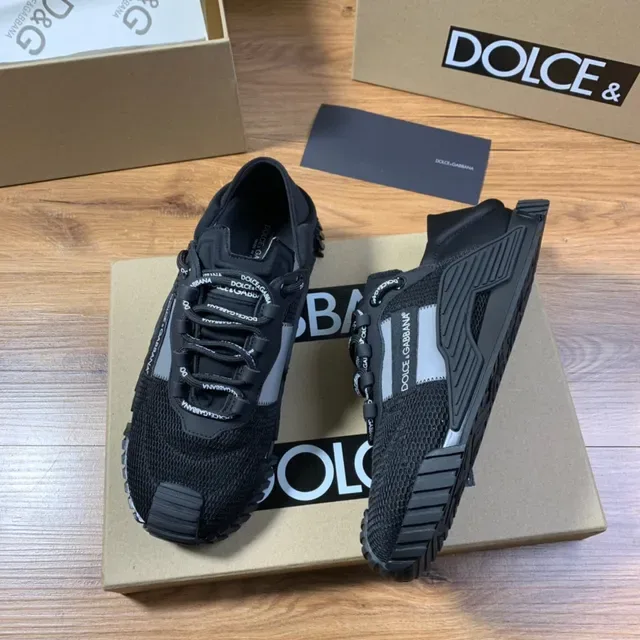 Dolce & Gabbana Black Mesh Lifestyle Sneaker 4