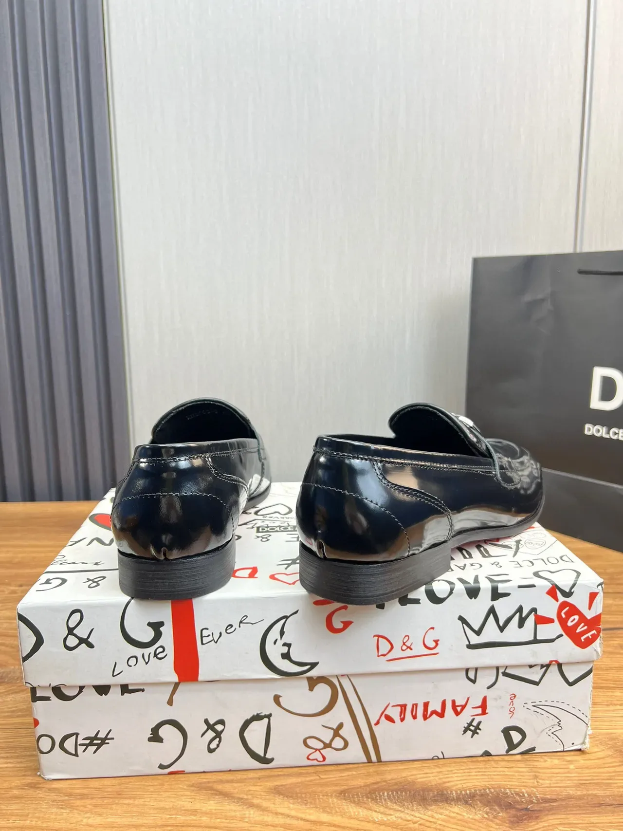 Dolce & Gabbana DG Buckle Mocassins Cuir Verni Noir 6