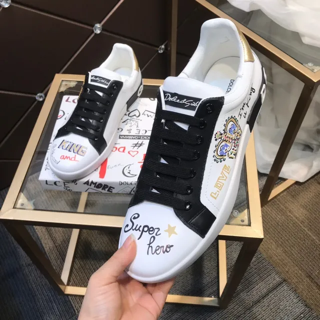 Dolce & Gabbana Portofino Tênis Lifestyle Brancos e Pretos com Graffiti-Print de Couro e Borracha 3