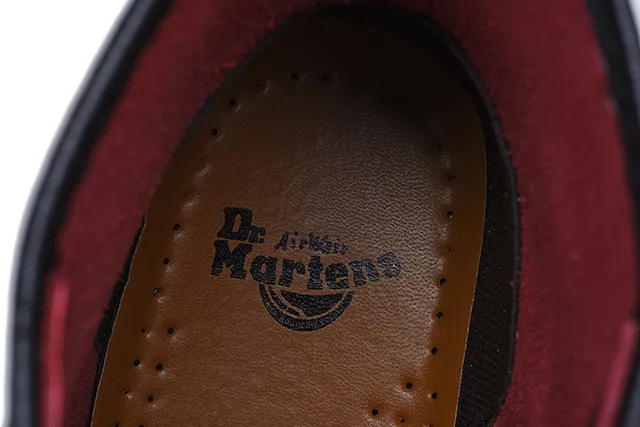 Dr. Martens 1460 Botas Martin Cuero Negro Suave Costura Amarilla 2